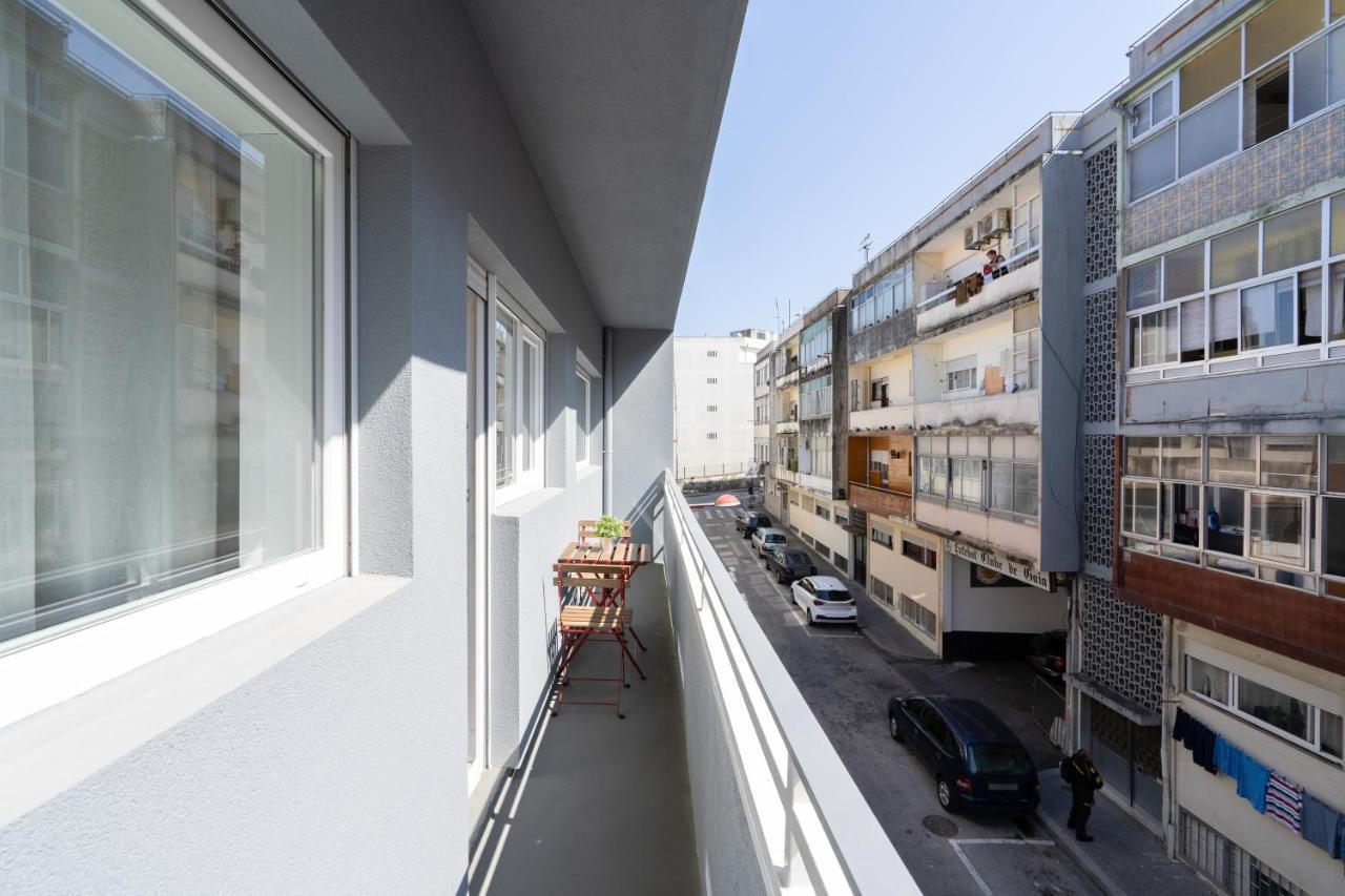 Sweet Sunny Flat W/ Balcony - Gaia Appartamento Vila Nova de Gaia Esterno foto