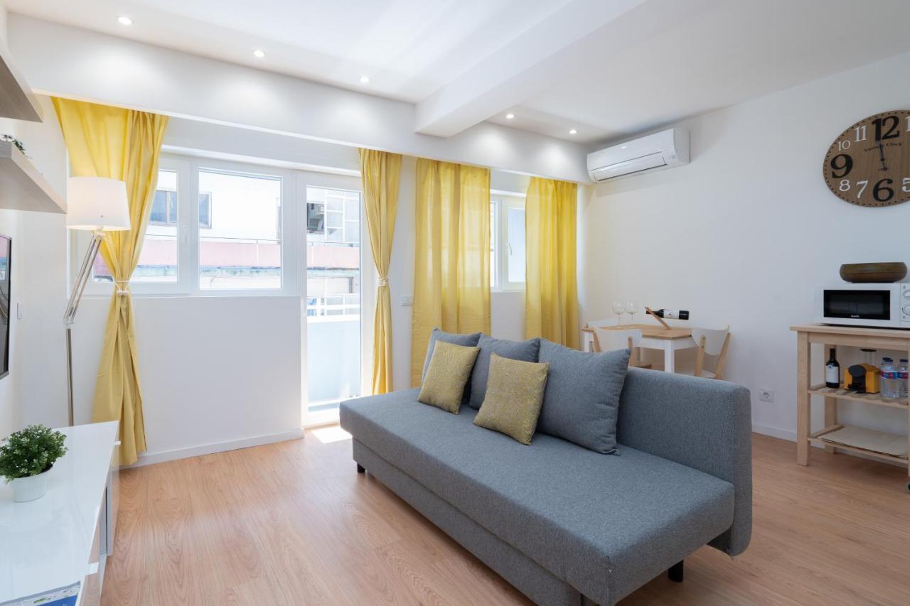 Sweet Sunny Flat W/ Balcony - Gaia Appartamento Vila Nova de Gaia Esterno foto